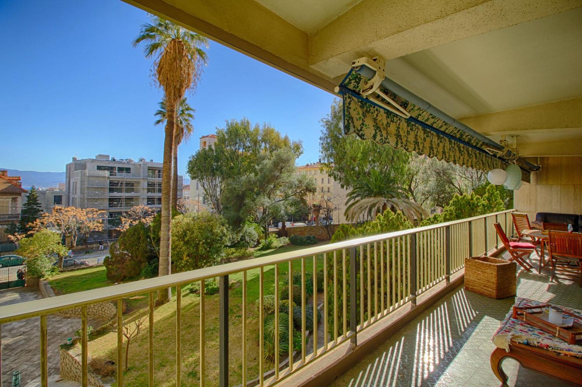 Le Kent Centre Apartment